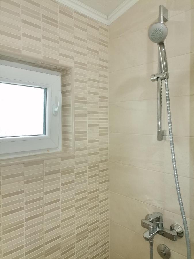 Apartments Lux Seaview بار المظهر الخارجي الصورة